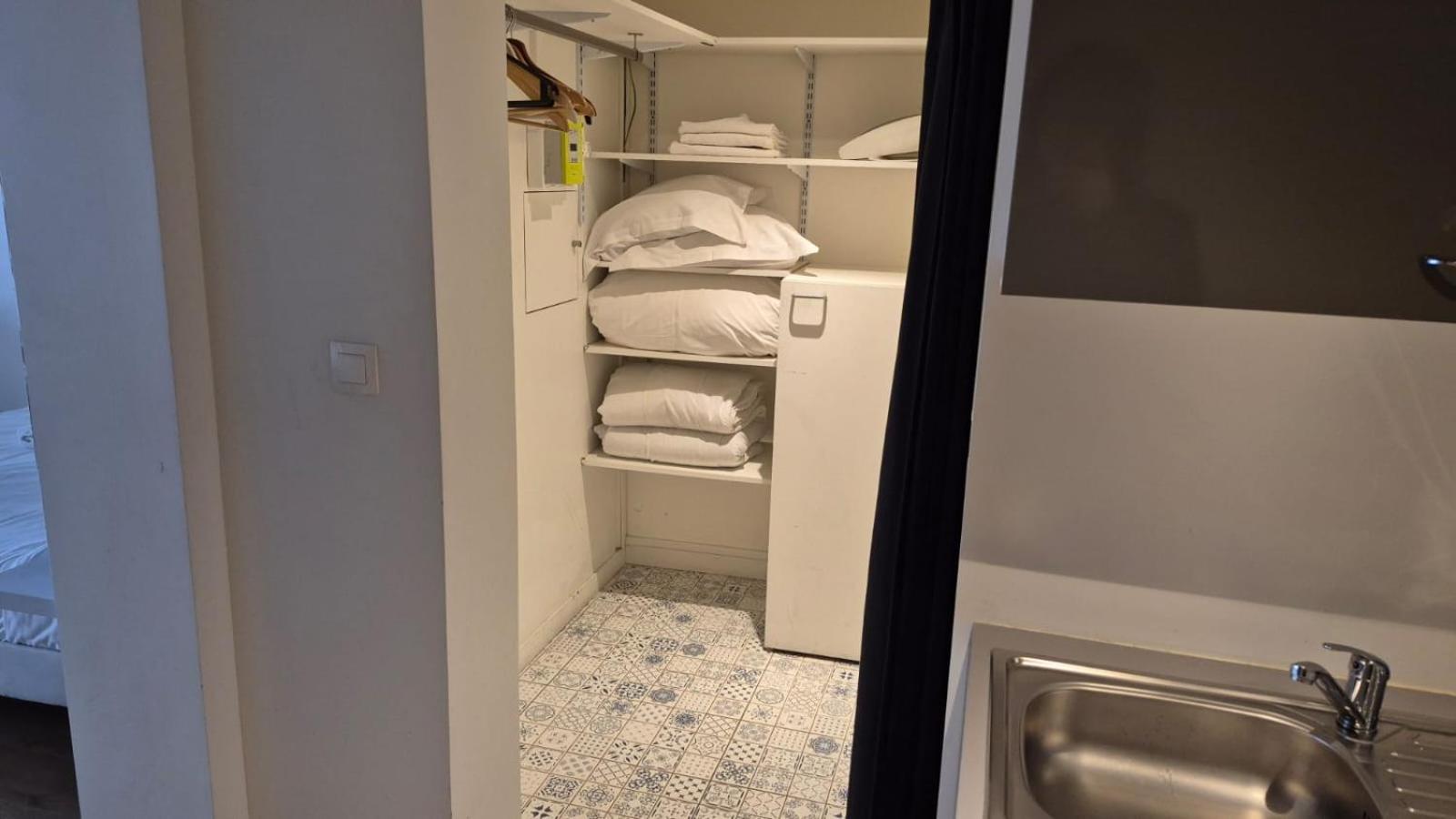 Modern French Canal St Martin Apartment *